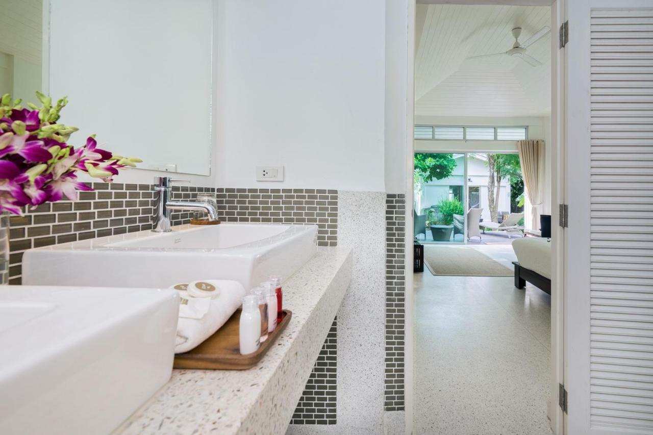 Ban Mok Talay Beachfront Villa Bang Rak Beach  Exterior foto
